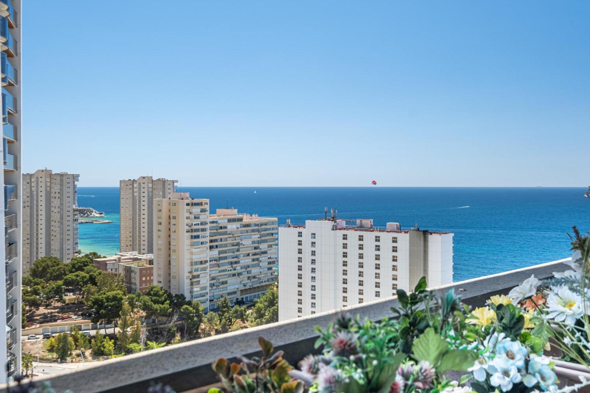 Sunset Waves 18-35 Poniente Beach Resort Benidorm Ngoại thất bức ảnh