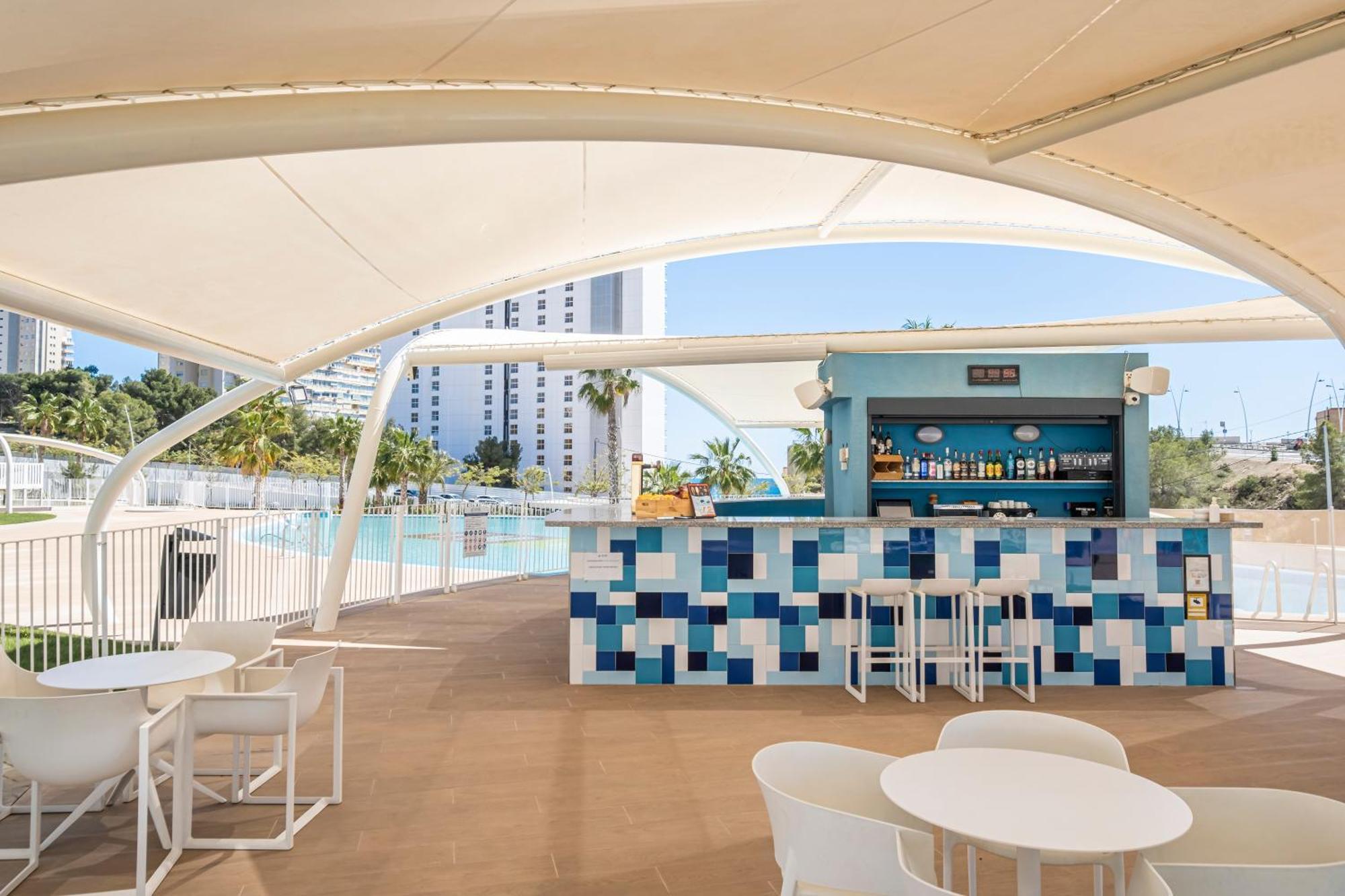 Sunset Waves 18-35 Poniente Beach Resort Benidorm Ngoại thất bức ảnh