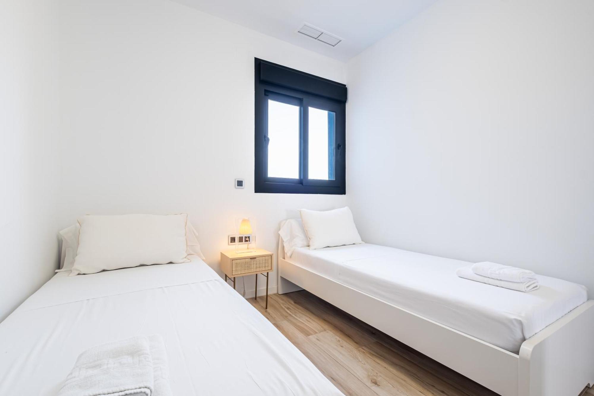 Sunset Waves 18-35 Poniente Beach Resort Benidorm Ngoại thất bức ảnh